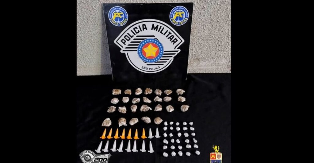 policia-militar-faz-apreensao-de-cocaina,-maconha-e-crack-em-campos-novos-paulista