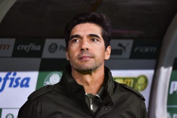 Abel Ferreira pede desculpas à torcida do Palmeiras depois de cutucada abel-ferreira-pede-desculpas-a-torcida-do-palmeiras-apos-cutucada