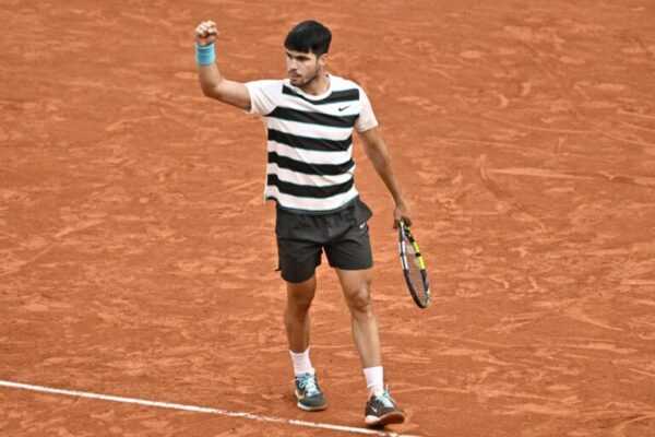 Alcaraz derrota Sinner e conquista o bicampeonato de Roland Garros alcaraz-derrota-sinner-e-conquista-o-bicampeonato-de-roland-garros