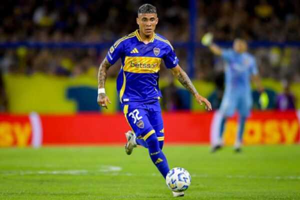 Zagueiro do Boca fica fora do Mundial por participação em roubo zagueiro-do-boca-esta-fora-do-mundial-por-participacao-em-roubo