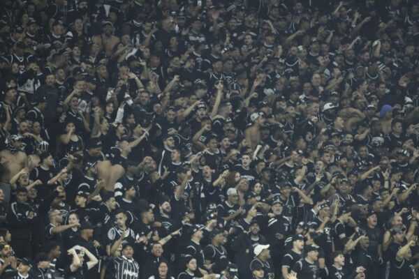 Planejadas do Corinthians fazem convocação geral antes de decisão organizadas-do-corinthians-fazem-convocacao-geral-antes-de-decisao