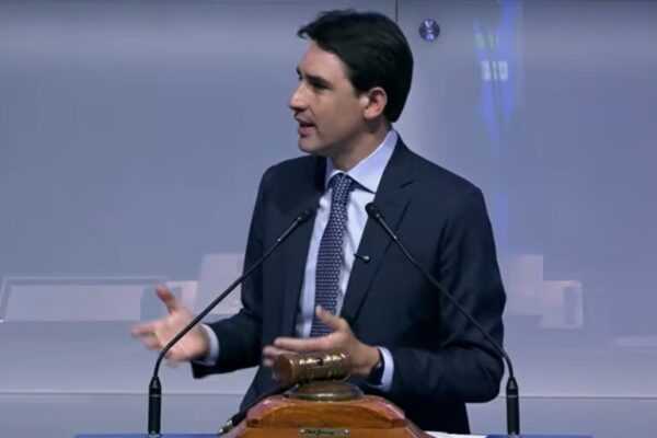 Empresa da Espanha vence leilão do Galeão com lance de R$ 2,9 bilhões empresa-da-espanha-vence-leilao-do-galeao-com-lance-de-r$-2,9-bilhoes