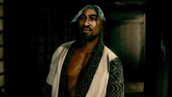 rgg-se-pronuncia-sobre-polemica-de-tupac-em-stranger-than-heaven