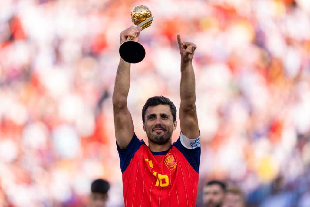 real-madrid-inicia-negociacao-com-manchester-city-para-contratar-rodri
