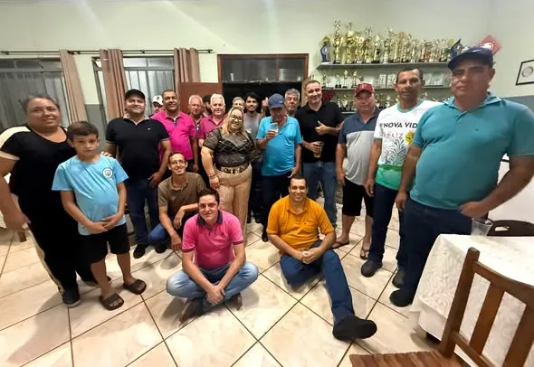 Jantar em homenagem ao Dia dos Pais reúne servidores muni… jantar-em-homenagem-ao-dia-dos-pais-reune-servidores-muni…